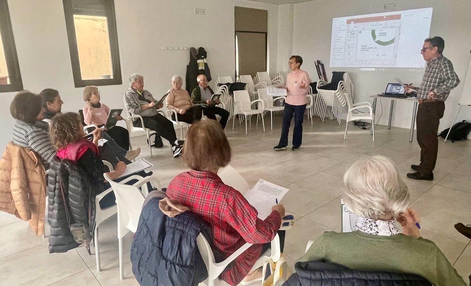 
		La Escuela de Salud ofrece 14 talleres en nueve localidades navarras para seguir promoviendo la salud, el autocuidado y la calidad de vida de las personas
		
	